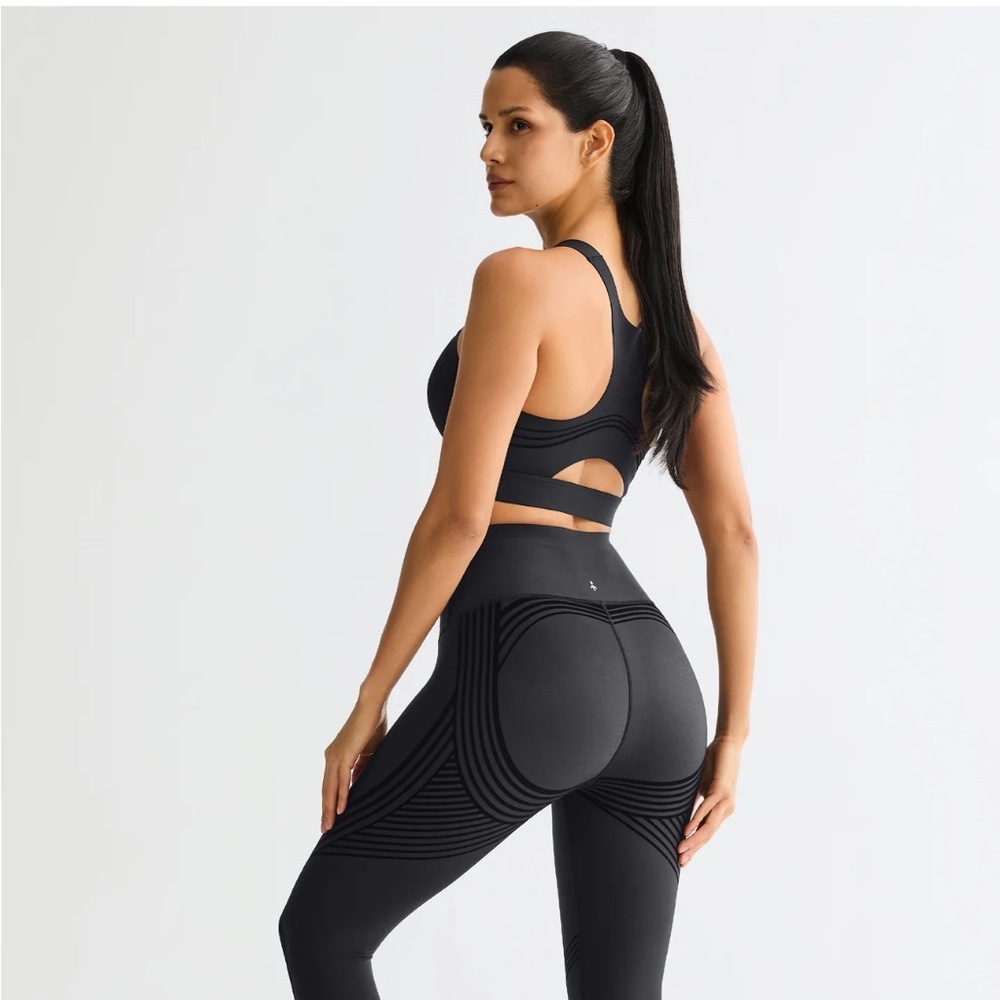 Fanka Body Sculpt High-Waisted Leggings. Size XS - Picture 6 of 10